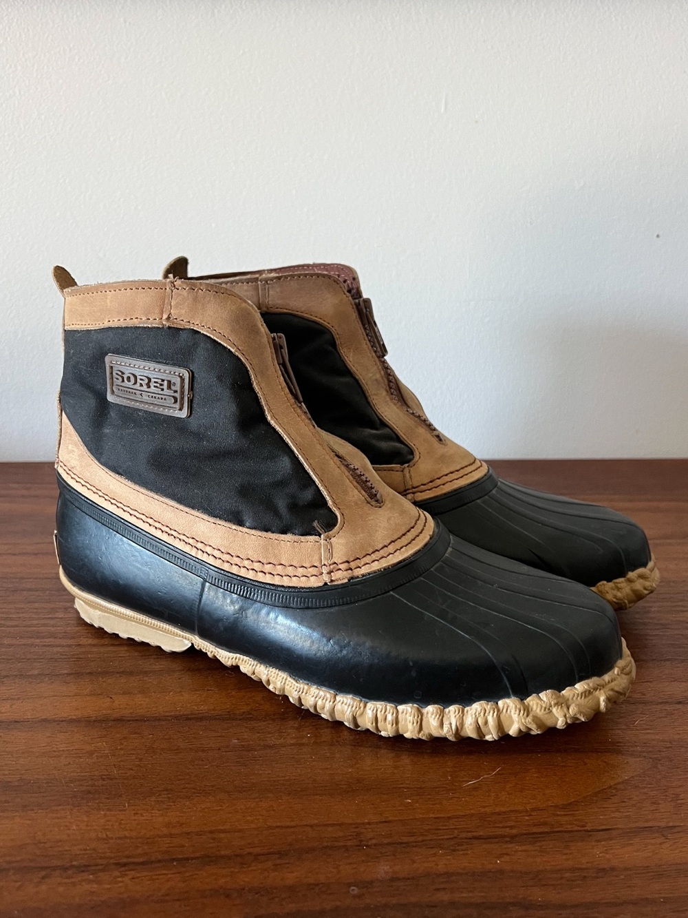 Sorel Duck Boots Women's Size 9 Waterproof Insulated Winter Zip Tan Black